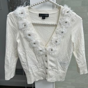 Rampage size small cropped, v-neck off-white cardigan.